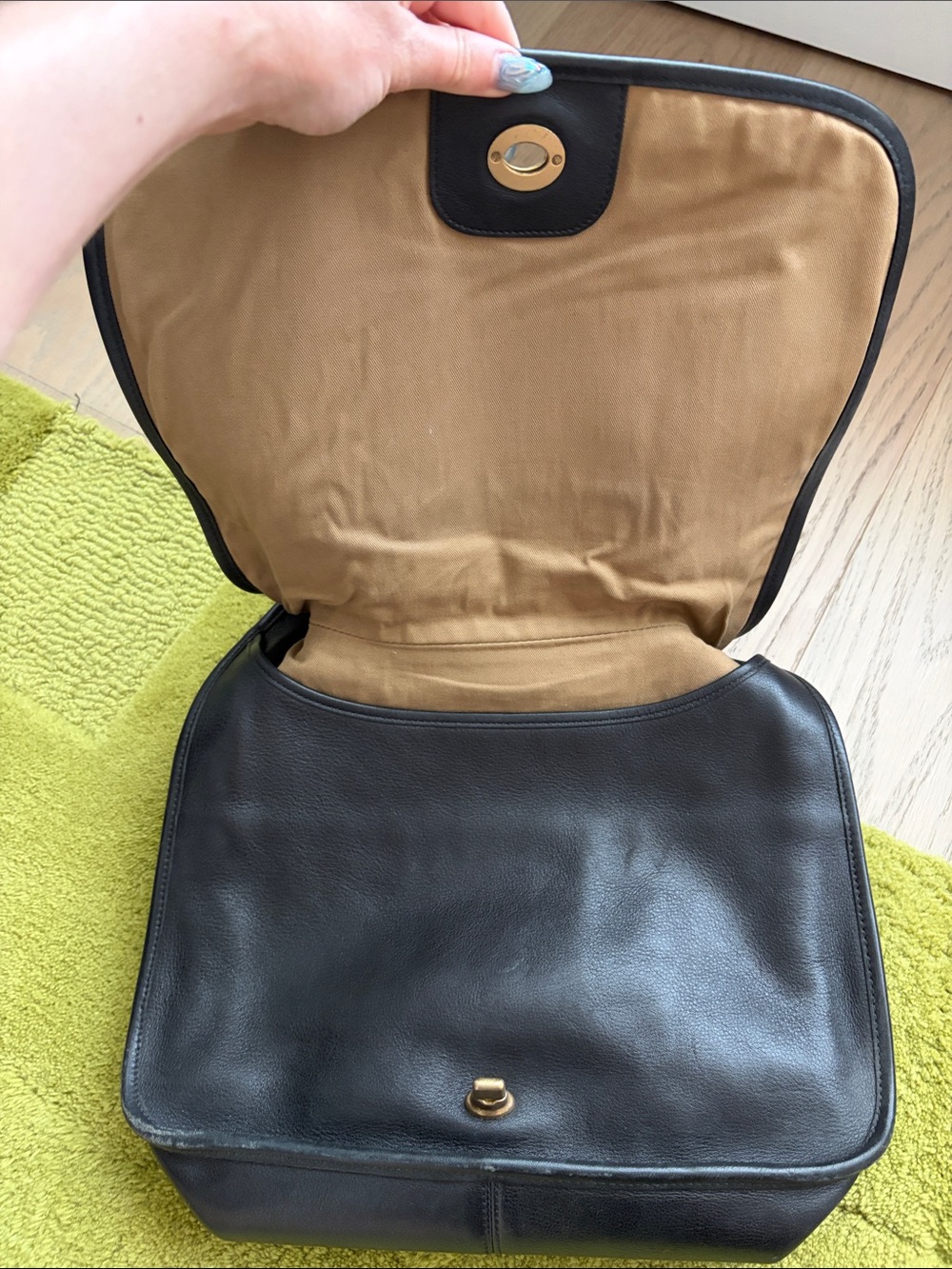 Coach Black Leather Shoulder Bag with Gold Hardware - Picture 5 of 7